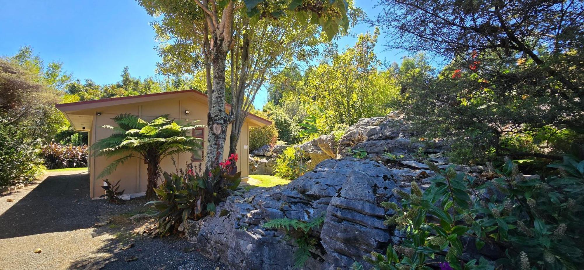 The Rocks Chalets Takaka Eksteriør bilde